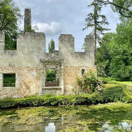 Domaine De La Cressonniere * Saint-Martin-de-Bienfaite-la-Cressonniere