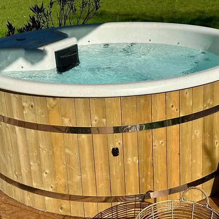 Bed & Breakfast Domaine De La Cressonniere 3*