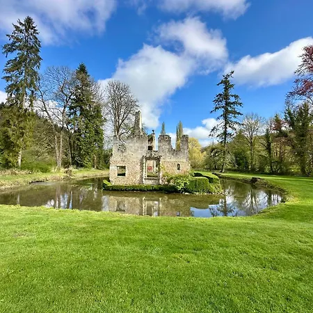 Domaine De La Cressonniere Bed & Breakfast Saint-Martin-de-Bienfaite-la-Cressonniere